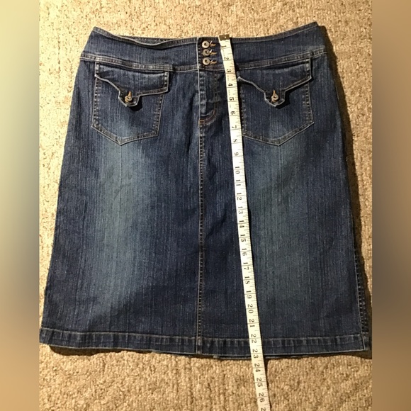 Women’s size 14 Carolina blues blue jeans denim skirt with front pockets - Picture 1 of 4